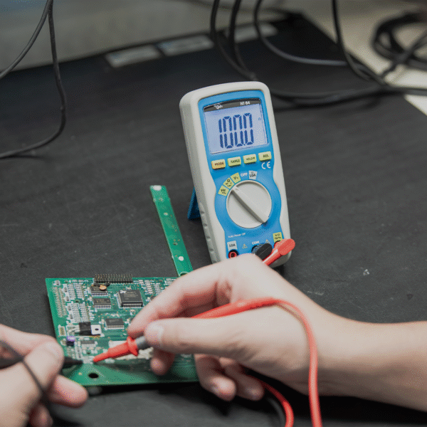 NI 74 True RMS digitale multimeter